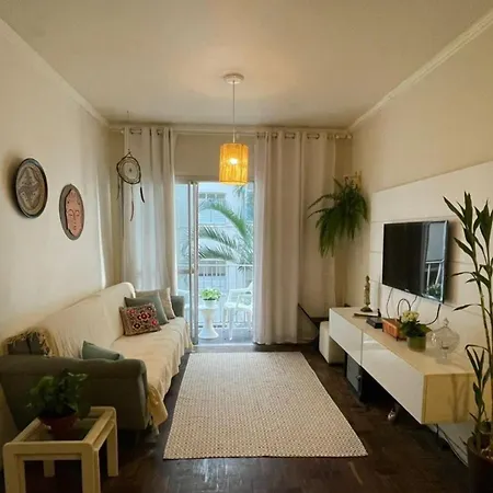 Copacabana, 2 Quartos, Amplo E Confortavel